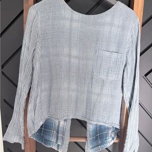 cloth & stone from Anthropologie long sleeve Striped/plaid Top w Label Detail